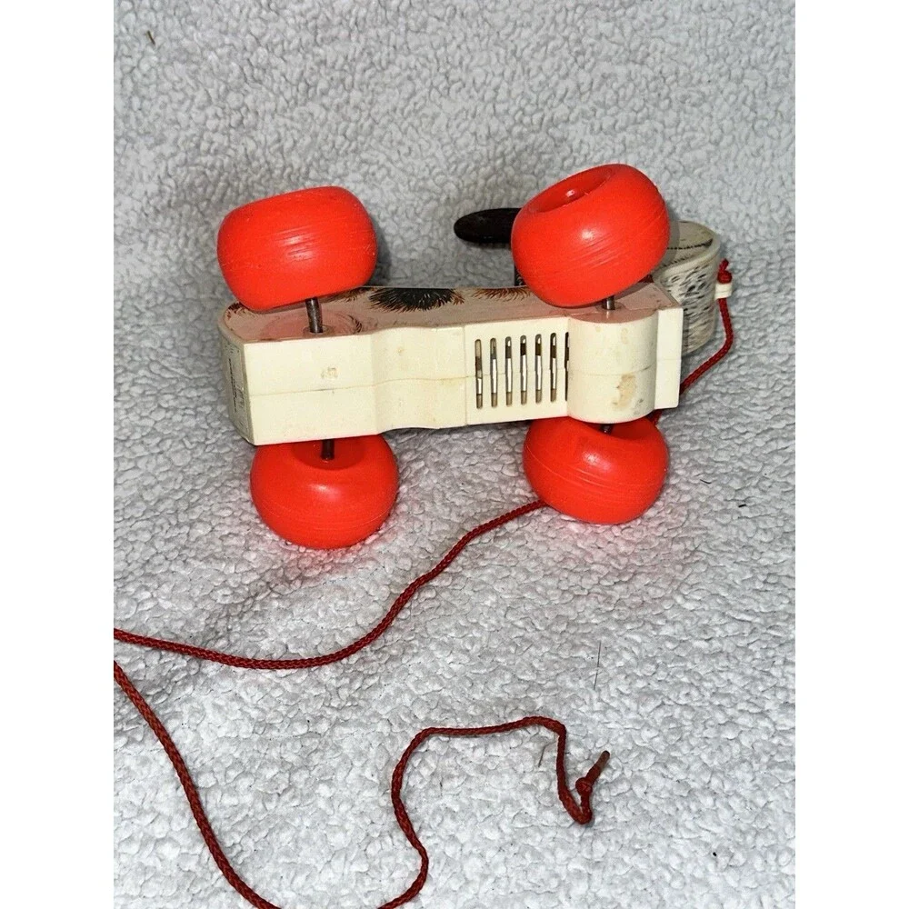 Fisher-Price 1965 Vintage Little Snoopy Dog Pull Toy Made in Mexico